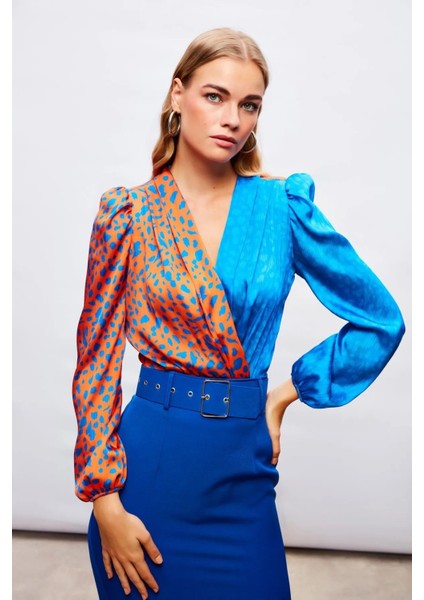 Kruvaze Desenli Bodysuit fırsatları