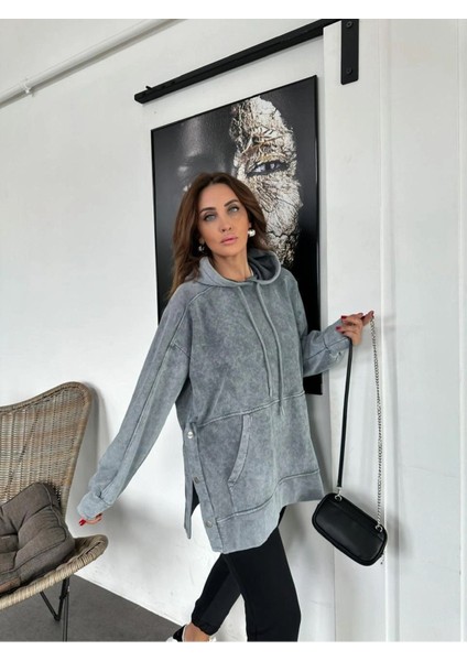Egzotik Asortik Kadın Yanı Yırtmaçlı Yıkamalı Kapüşonlu Uzun Sweatshirt fiyatları