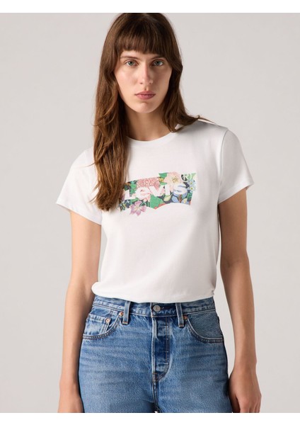 The Perfect Kadın Çiçek Desenli Beyaz T-Shirt 17369-2931 fırsatları