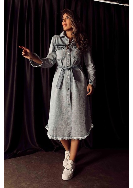 Sagi Kadın Kuşaklı Etek Ucu Püsküllü Midi Denim Elbise