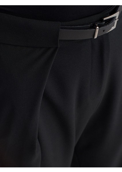 71577 Kemerli ve Pilili Pantolon modelleri