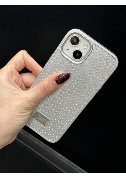 iPhone 15 Uyumlu Elmas Pırlanta Taşlı Gümüş Kılıf