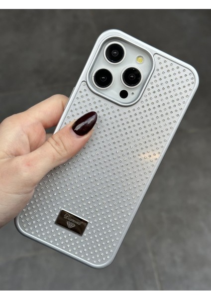 iPhone 15 Pro Max Uyumlu Elmas Pırlanta Taşlı Gümüş Kılıf