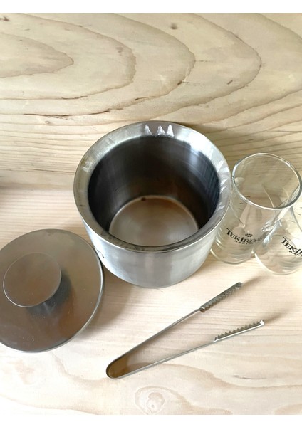 2 Adet Tekirdağ Rakı Bardağı+ 1 Adet Kapaklı Maşa Hediyeli Buz Kovası modelleri