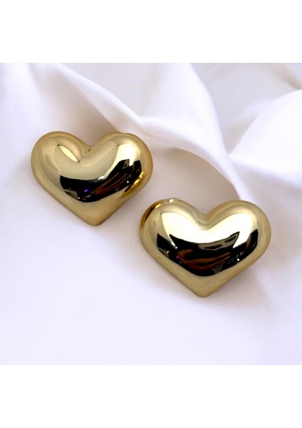 Çelik Kalp Figürlü Gold Renk Küpe