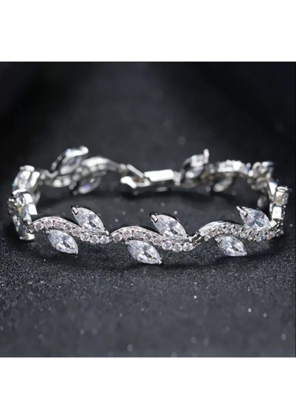 925 Ayar Gümüş Üzerine Rhodyum Kaplama Bileklik