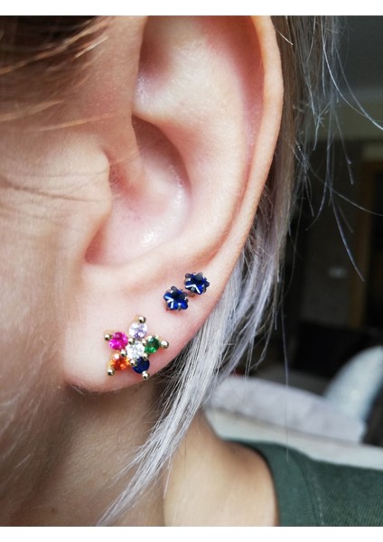 Gold Renkli Zirkon Taşlı Küpe fırsatları