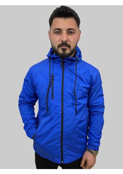 Erkek Kapüşonlu File Detaylı Saks Mavisi Yağmurluk
