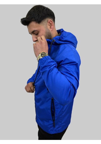Erkek Kapüşonlu File Detaylı Saks Mavisi Yağmurluk