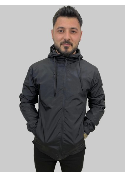 Erkek Kapüşonlu File Detaylı Siyah Yağmurluk