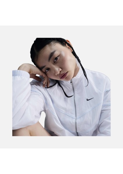 FV6304 468 Nike Sportswear Essentials Windrunner Kadın Spor Ceket