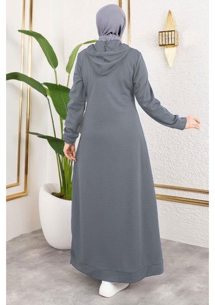 Arma Detaylı Kapşonlu Spor Elbise modelleri