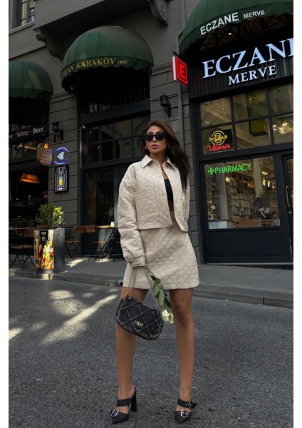 Bej Kapitone Arma Detaylı Takım modelleri