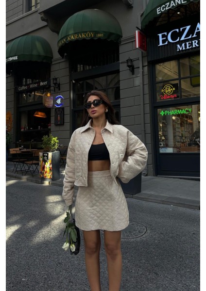 Bej Kapitone Arma Detaylı Takım indirimleri