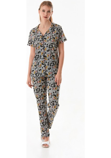 Karakter Baskılı Gömlek Yaka Pijama Takımı fiyatları