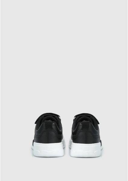 Siyah Sneaker fırsatları
