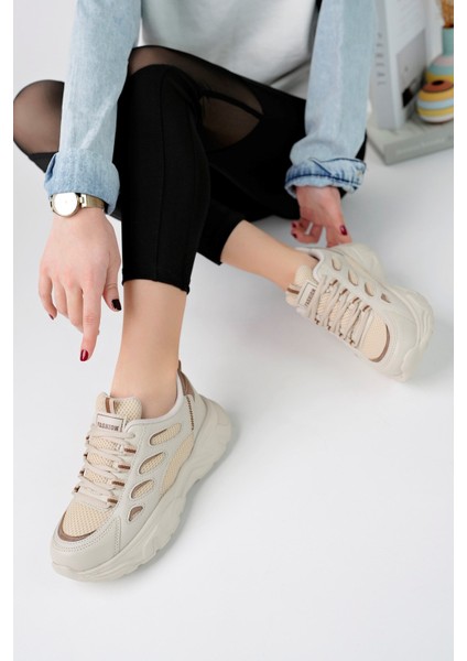 Günlük Kadın Spor Ayakkabı Bağcık Yüksek Kalın Taban Nefes Alan Oval Burun Rahat Hafif Sneaker 1001