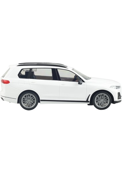 1:16 Ölçekli Uzaktan Kumandalı Beyaz Araba modelleri