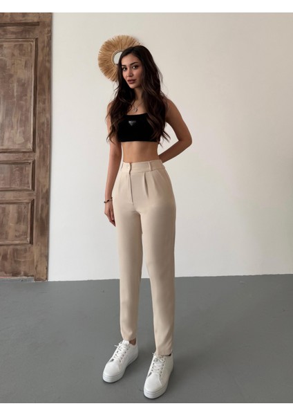 Kadın Yüksek Bel Lastikli Havuç Kesim Pensli Kumaş Pantolon indirimleri