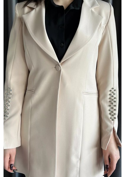 Kadın Kol Taş Detaylı Sahte Cepli Uzun Blazer Ceket modelleri