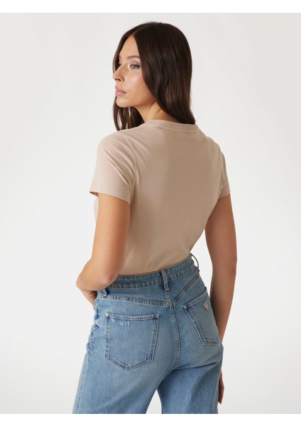 Önü Logolu Kadın T-Shirt W5RI19I3Z14
