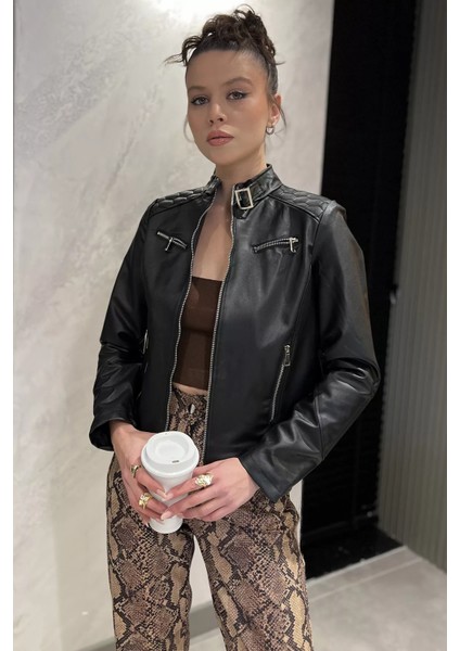 Kadın Kemer Tokalı Crop Top Suni Deri Ceket
