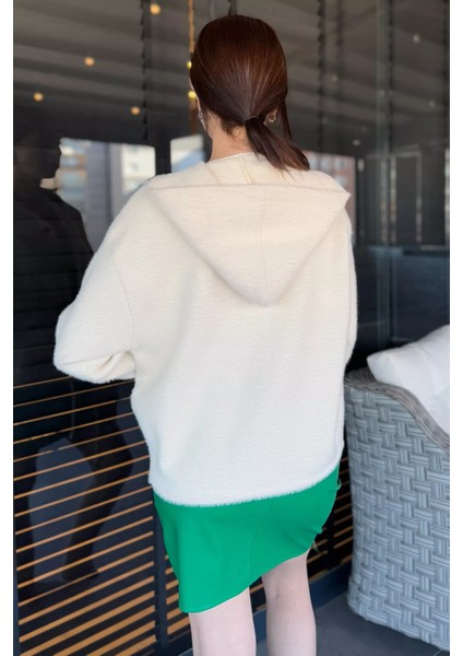 Kadın Çift Cepli Kapüşonlu Sakallı Hırka P-00014858 indirimleri