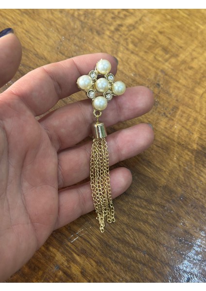 Zincir Püsküllü Taşlı Broş Yaka İğnesi Giyim Aksesuarı 9x3 cm modelleri