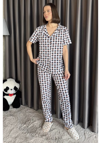 Kadın Ekose Desenli Ön Düğmeli Kısa Kol Pijama Takımı P-00015087