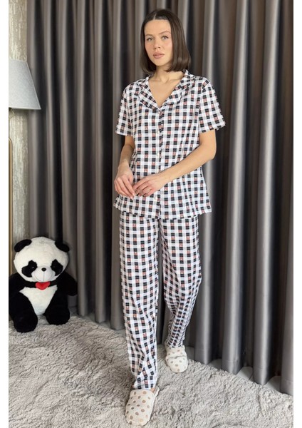 Kadın Ekose Desenli Ön Düğmeli Kısa Kol Pijama Takımı P-00015087