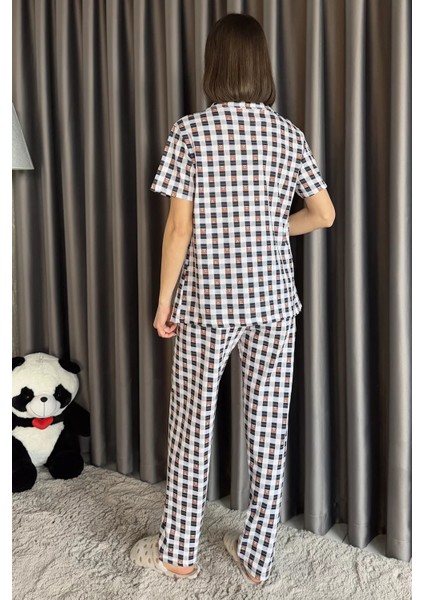 Kadın Ekose Desenli Ön Düğmeli Kısa Kol Pijama Takımı P-00015087