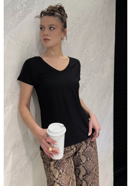 Ön Arka V Yaka Kadın T-Shirt