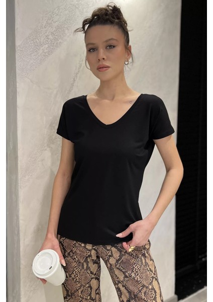 Ön Arka V Yaka Kadın T-Shirt