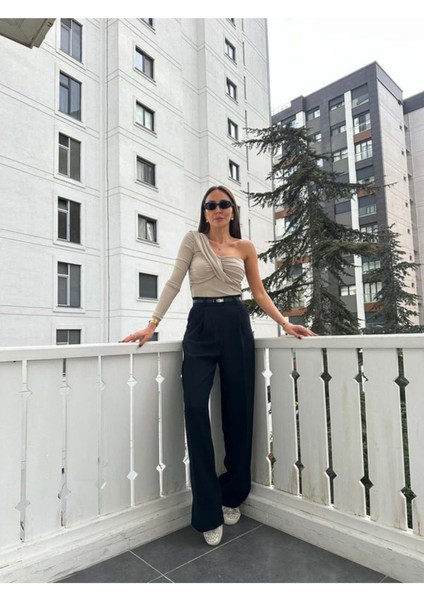 Miss Neşem Kadın Tek Kol Drapeli Buzzy Bluz