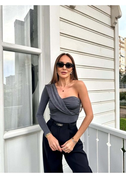 Miss Neşem Kadın Tek Kol Drapeli Buzzy Bluz