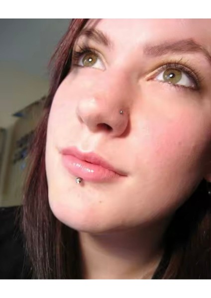 Cerrahi Çelik Minik Zirkon Taşlı Rosegold Labret Piercing -Bar Kalınlığı 1,2mm-Top Çapı 3mm-1 Adet