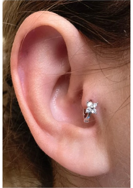 925 Ayar Gümüş Dört Yapraklı Çiçek Mini Halka Piercing- 6 Mm- 1 Adet