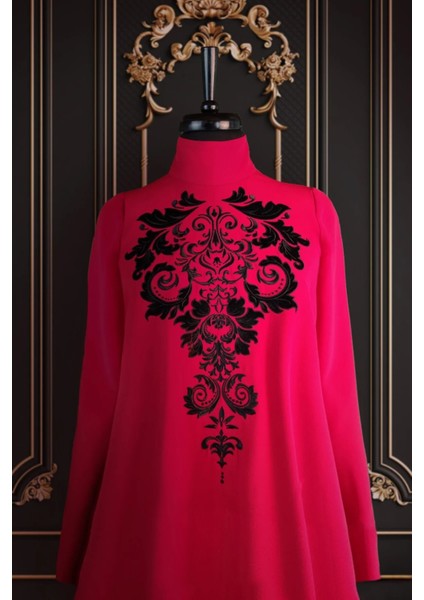 Diadema Ruby Red Siyah Çiçek Desenli Aplikeli Nakış Elbise