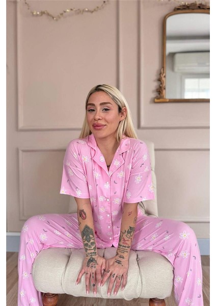 Açık Pembe Soft Daisy Desenli Bambu Önden Düğmeli Kısa Kol Pijama Takımı