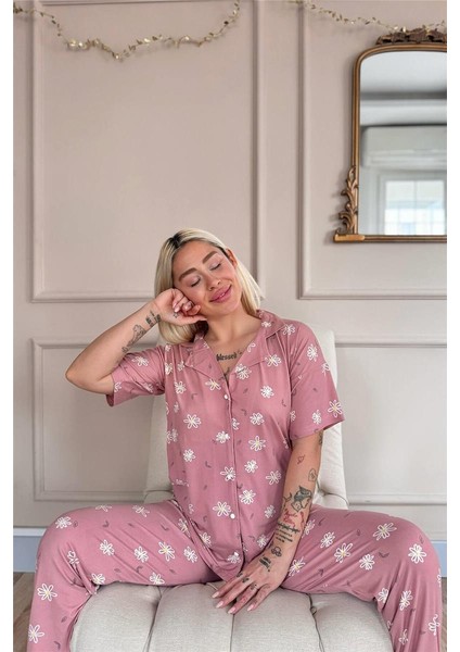 Koyu Pembe Soft Daisy Desenli Bambu Önden Düğmeli Kısa Kol Pijama Takımı