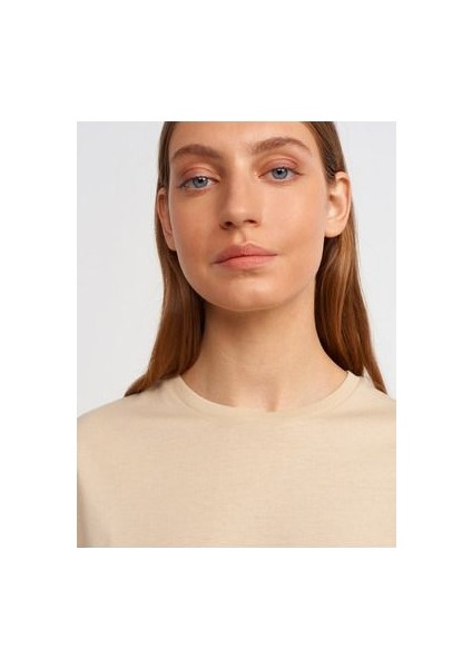 3683 Bisiklet Yaka Basic T-Shirt-A.bej fırsatları