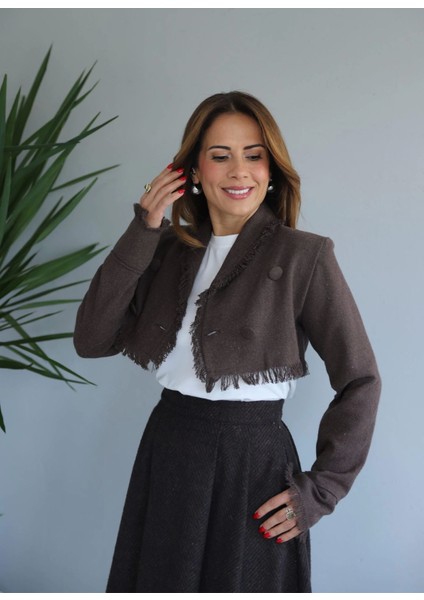 Kahverengi Kenarları Püsküllü Crop Ceket