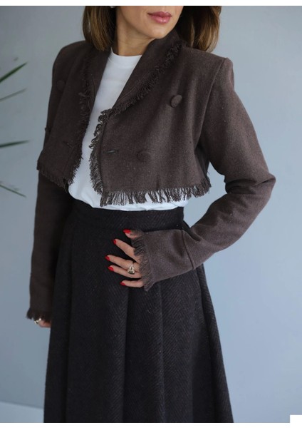 Kahverengi Kenarları Püsküllü Crop Ceket fiyatları