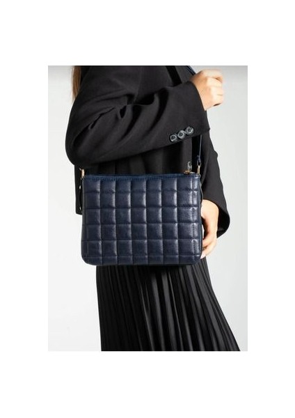 Sanmorris Lacivert Üç Bölmeli Çapraz Kullanıma Uygun Omuz Çantası