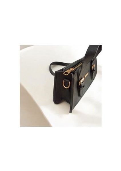 Kadın Şık Tasarımlı El ve Omuz Çantası fiyatları