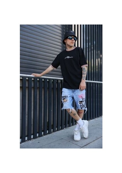 Erkek Yeni Sezon Oversize Man El Yazılı Kalıp Yaka Detaylı Yazlık T-Shirt fırsatları