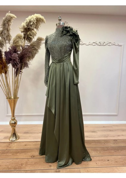 Drapeli Omuz Aksesuarlı Saten Abiye 7003