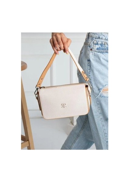 Polo Of Colors Çapraz Kullanıma Uygun Omuz Çantası Ölçüler 16 X22 fiyatları