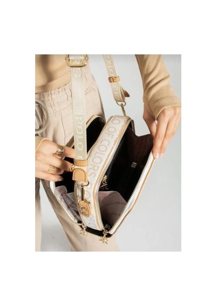 Polo Of Colors Çok Bölmeli Çapraz Kullanıma Uygun Omuz Çantası Ölçüler 16*21 modelleri