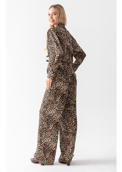 1153 Ceket Önü Deri Biye Detaylı - Kemerli ve Beli Lastikli Bolpaça Cepli Pantolon Takım modelleri